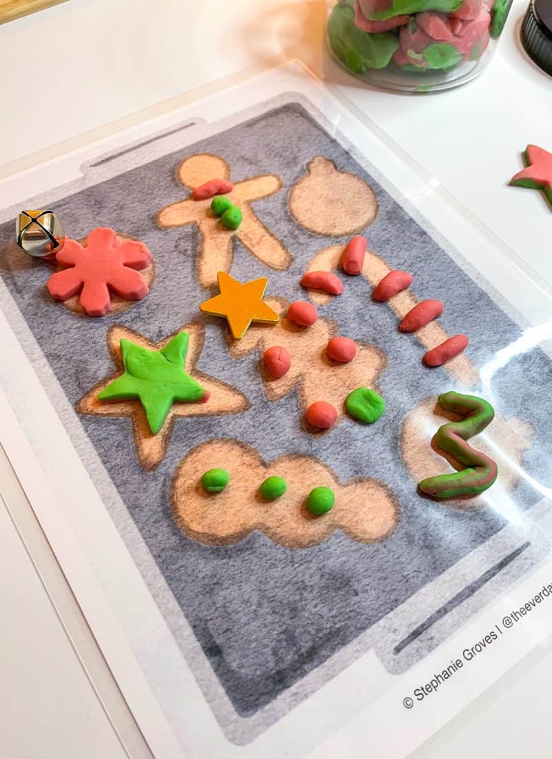 How to Make a Christmas Playdough Kit