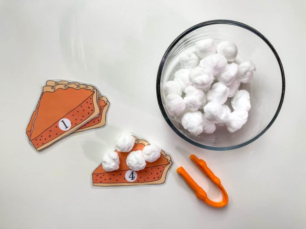 Pumpkin pie counting activity